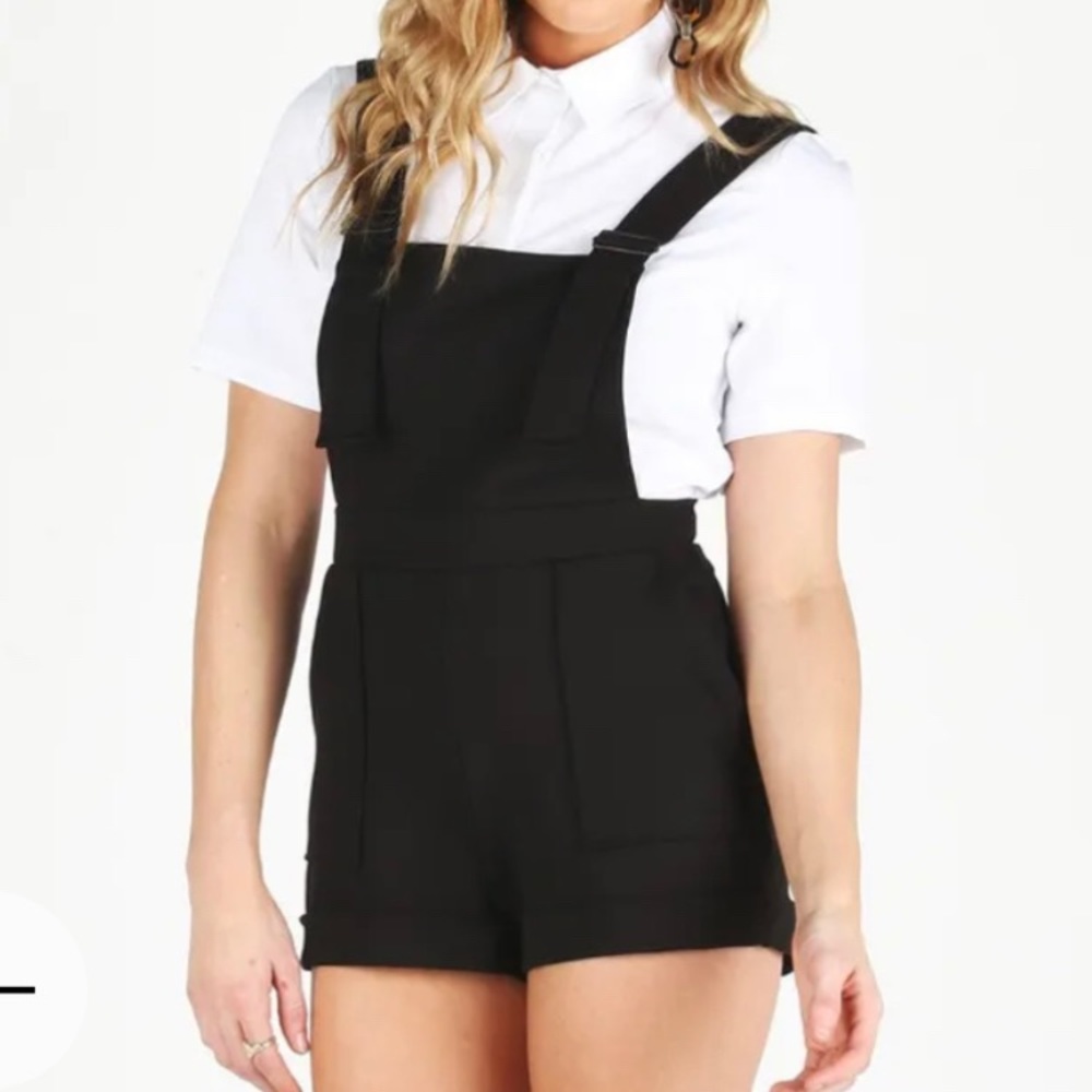 Blackmilk push it short overalls sz M